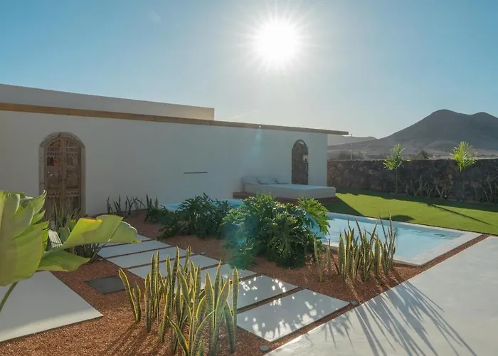 Villa Calmita By Aura Collection *