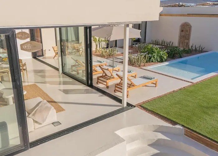 Villa Calmita By Aura Collection